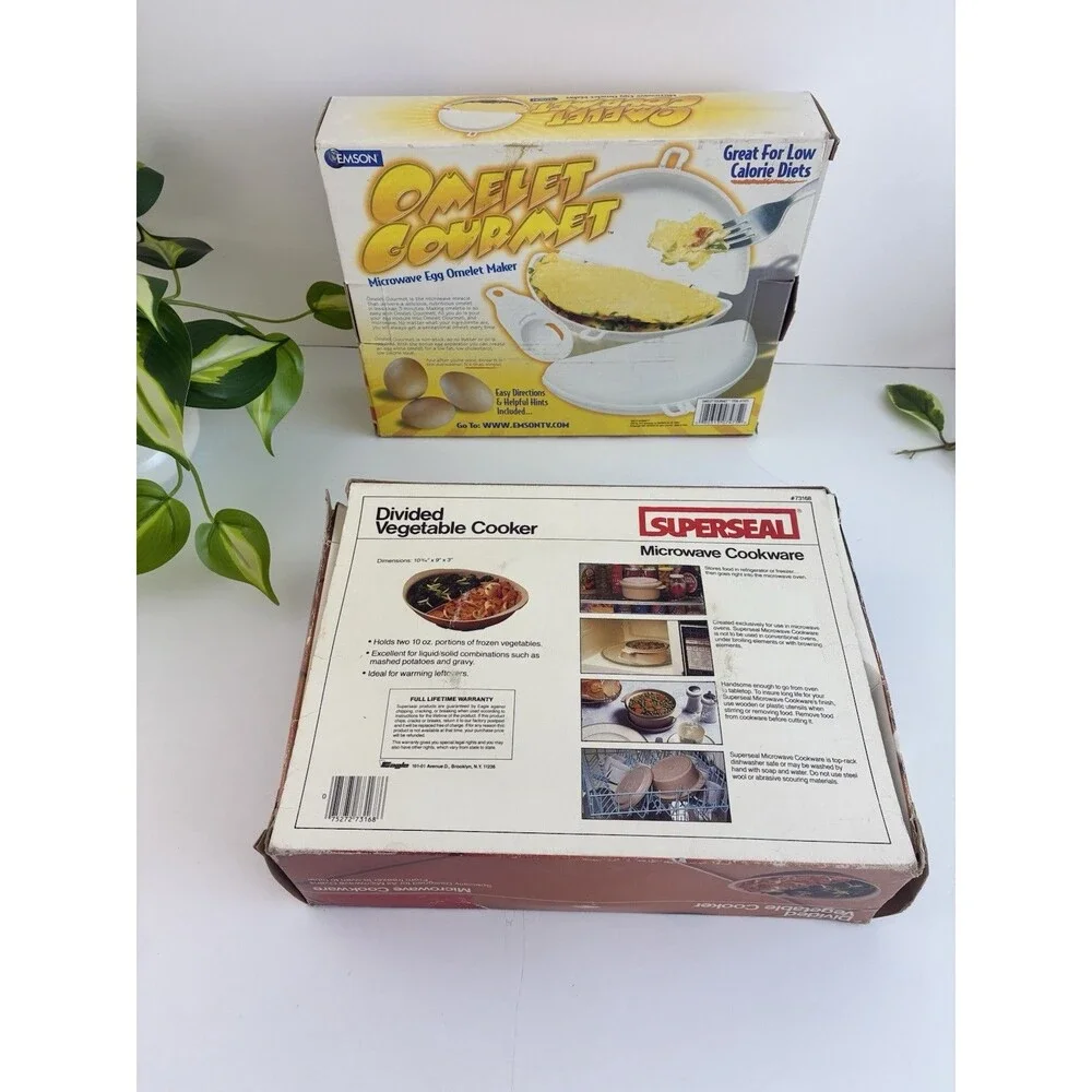 Omelet Gourmet Microwave Omelette in a Minute Egg Cooker Divided Dish Separator